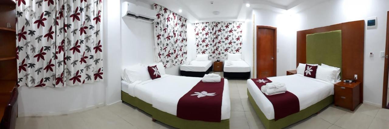 Alec'S Hotel Апиа Екстериор снимка